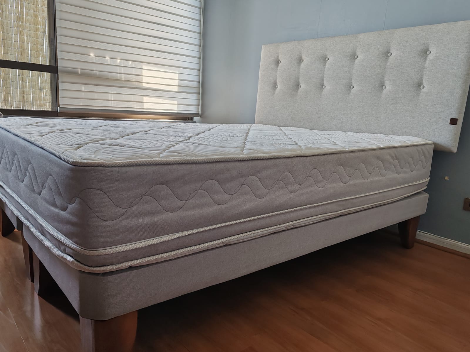 Cama 2 plazas CIC con respaldo - Imagen 5