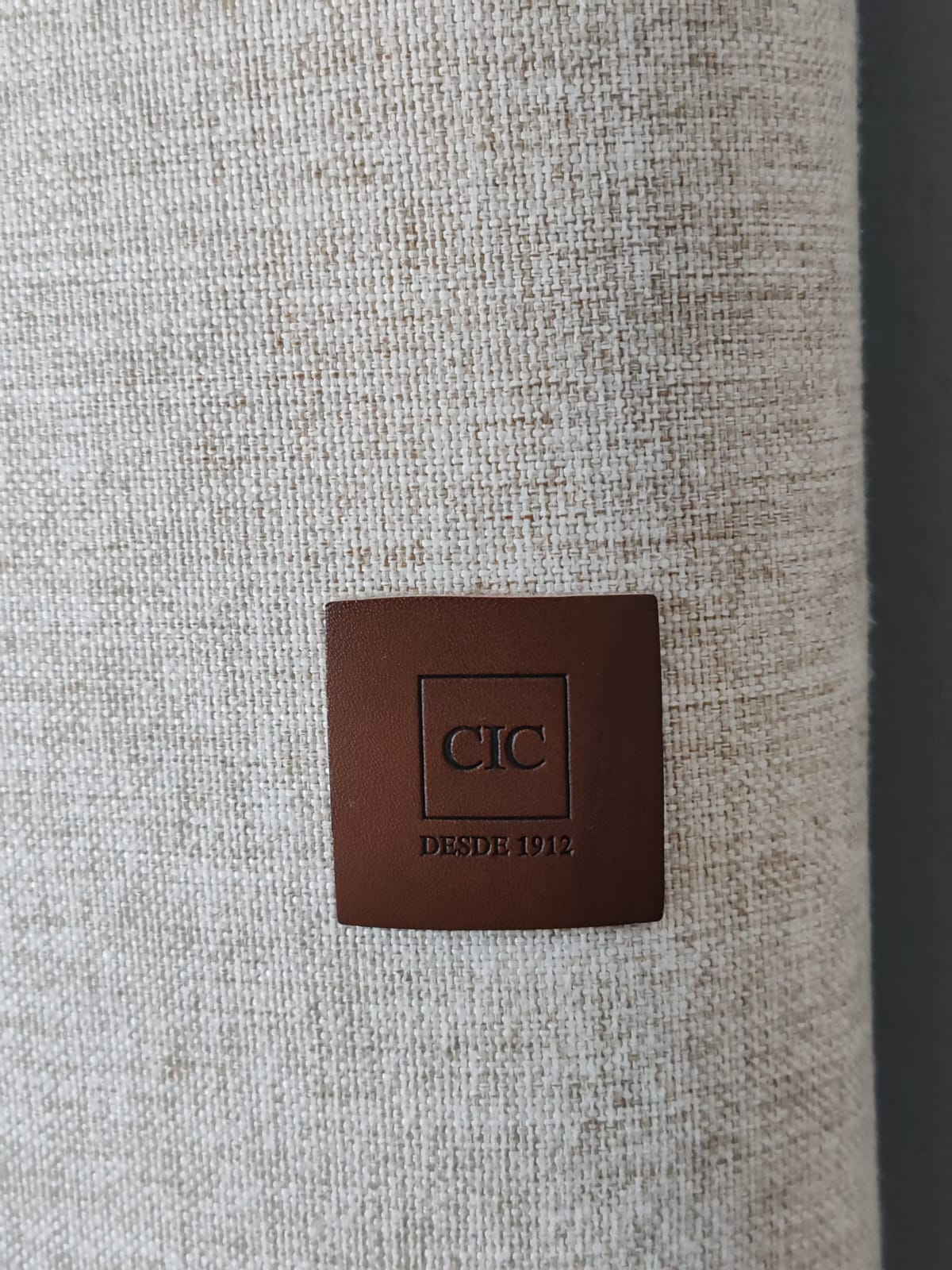 Cama 2 plazas CIC con respaldo - Imagen 8