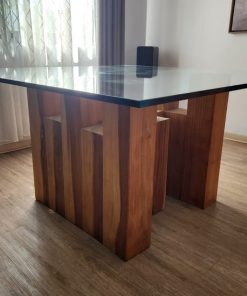 Mesa de comedor cuadrada vidrio diseñada