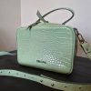Cartera cuero verde pastel Belona
