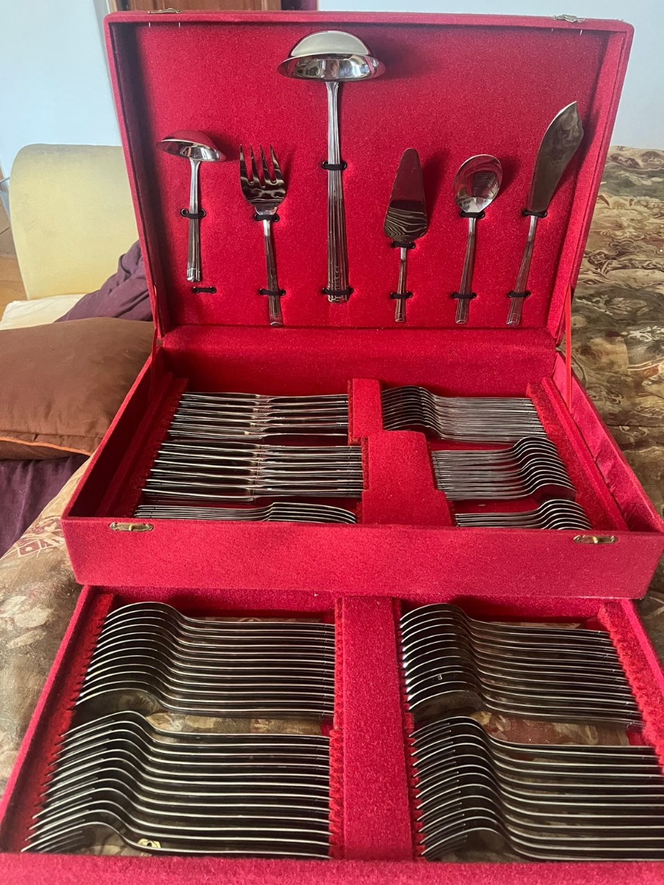 Juego de cubiertos 126 piezas Cambridge