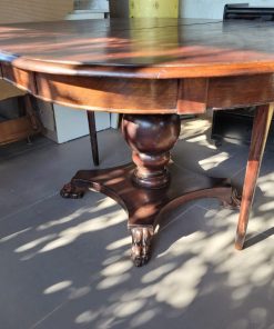 Mesa de comedor ovalada extensible