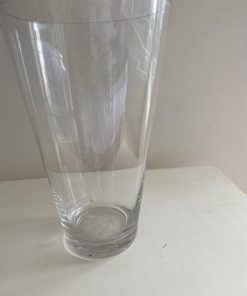 Florero vidrio cónico