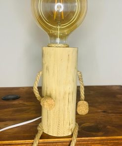 Lámpara madera persona