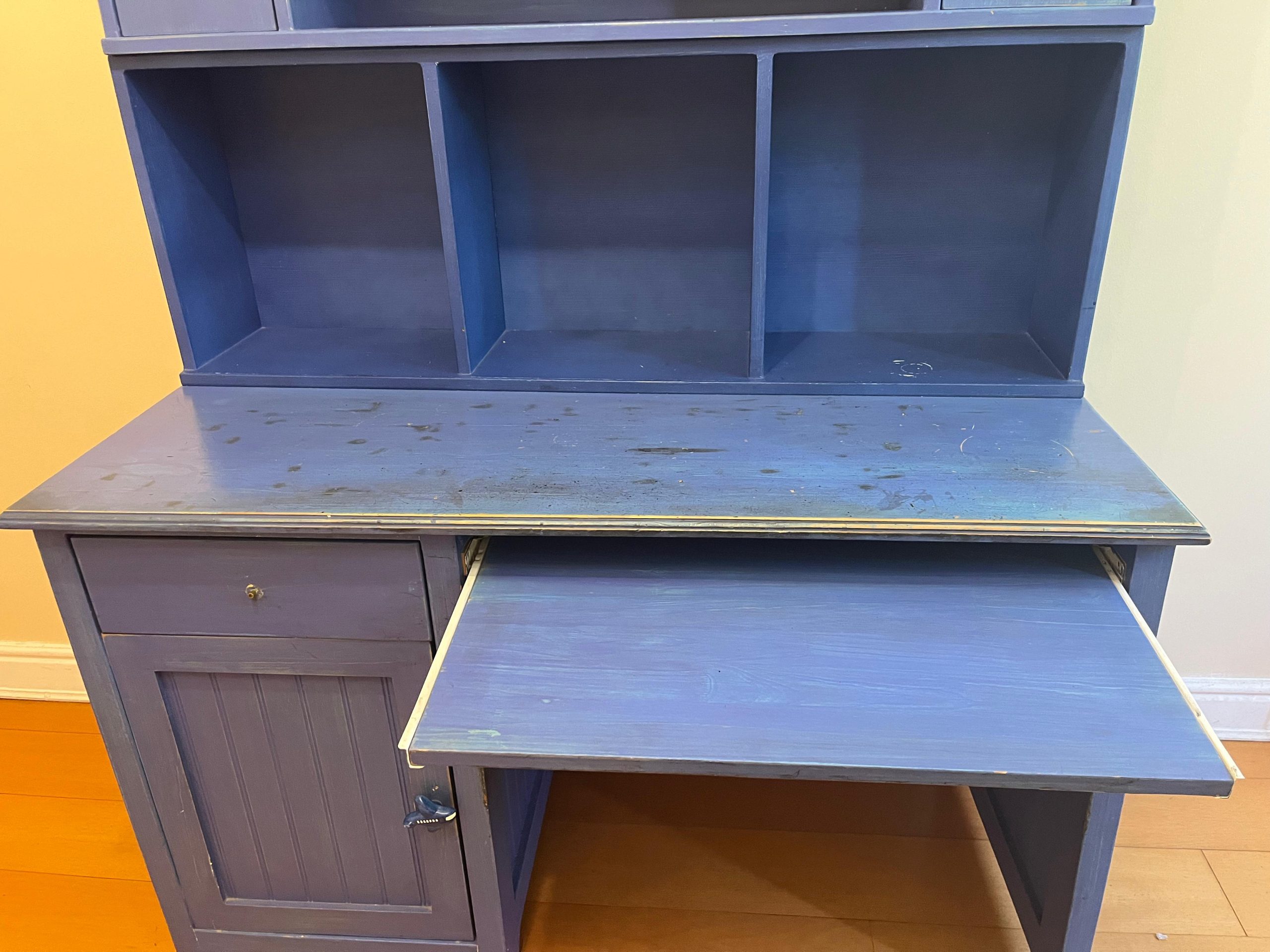 Escritorio con repisa Naif azul - Imagen 4