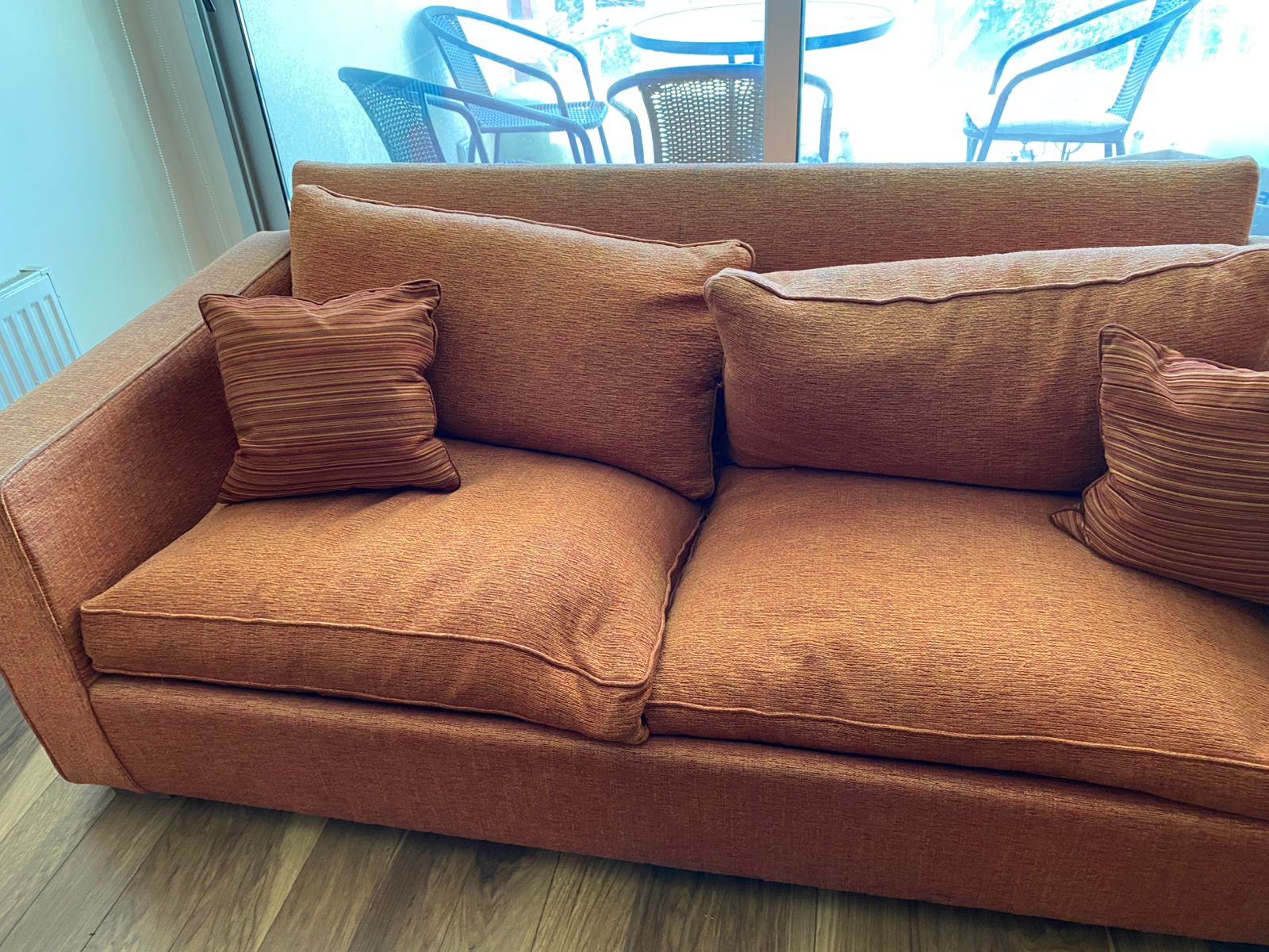 Sofá 2 cuerpos naranja - Imagen 3