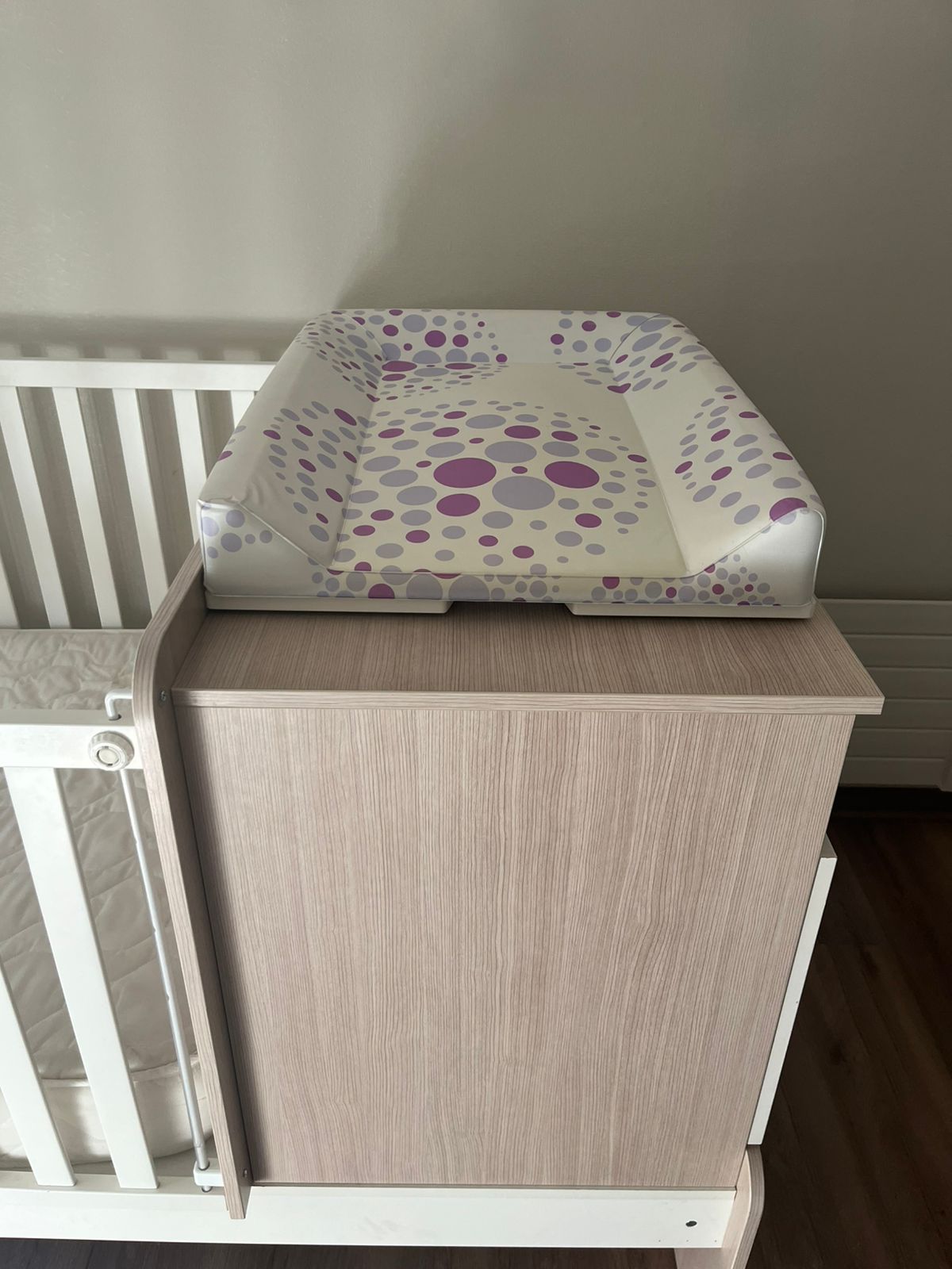 Cuna cama transición con velador Mi Cuna - Imagen 6