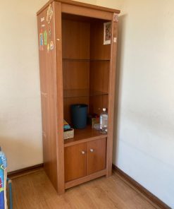 Mueble vitrina vidrio y melamina