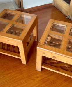 Mesas laterales pino oregón y vidrio