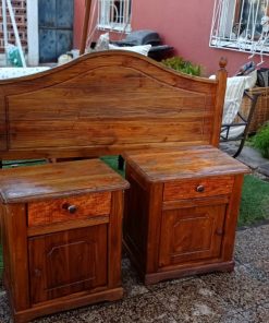 Juego respaldo 2 plazas madera y veladores