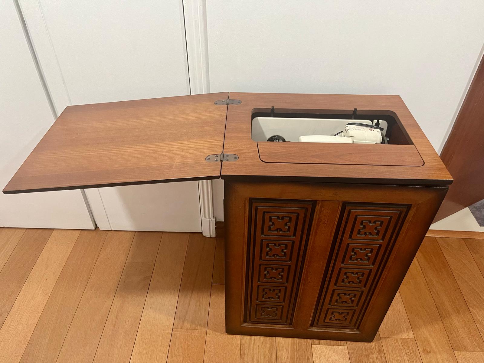 Máquina de coser Singer Facilita con mueble - Imagen 7