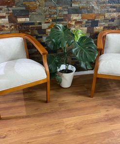 Par de sitiales estilo herradura café claro