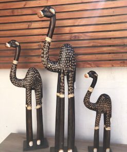 Trio de camellos madera