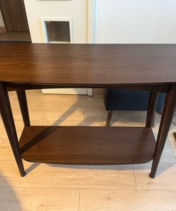 Arrimo color caoba Homy