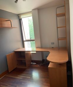 Escritorio esquinero con repisa Antaix