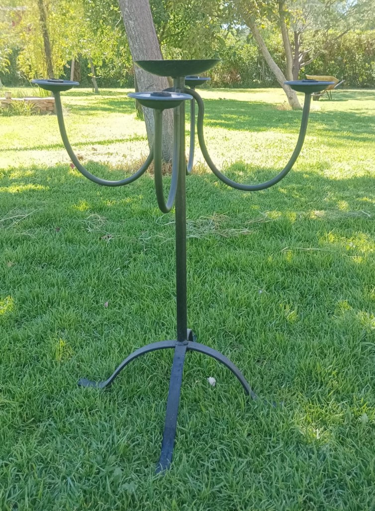 Candelabro metálico