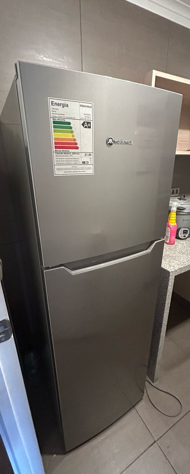 Refrigerador No Frost Mademsa 251 lts - Imagen 4