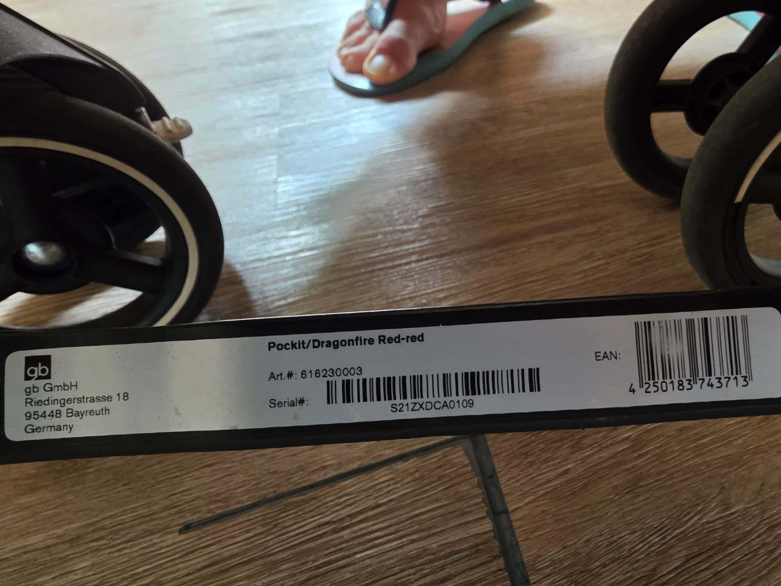 Coche Paraguas Plegable GB Pockit - Imagen 3