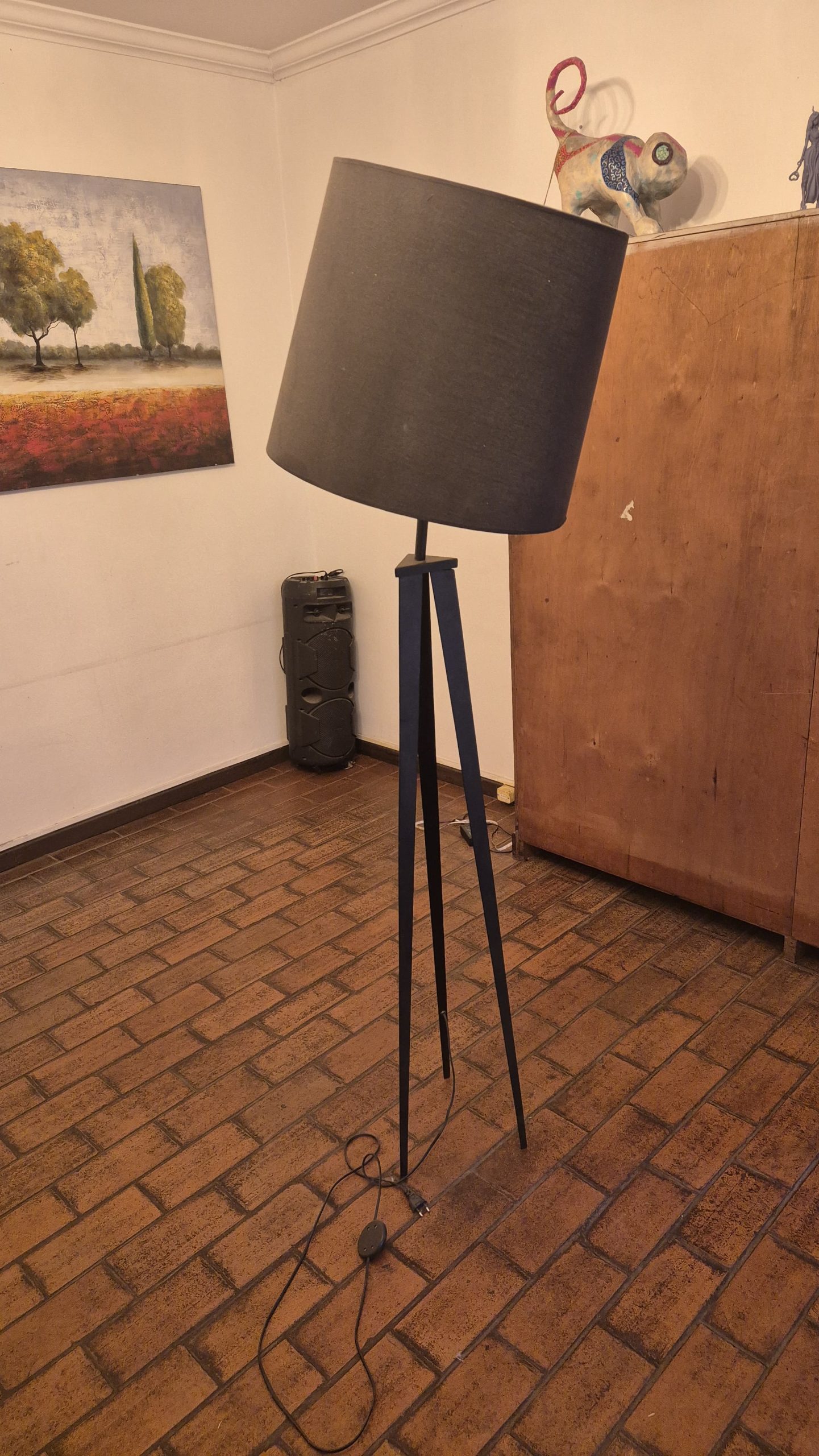 Lámpara de pie trípode - Imagen 2