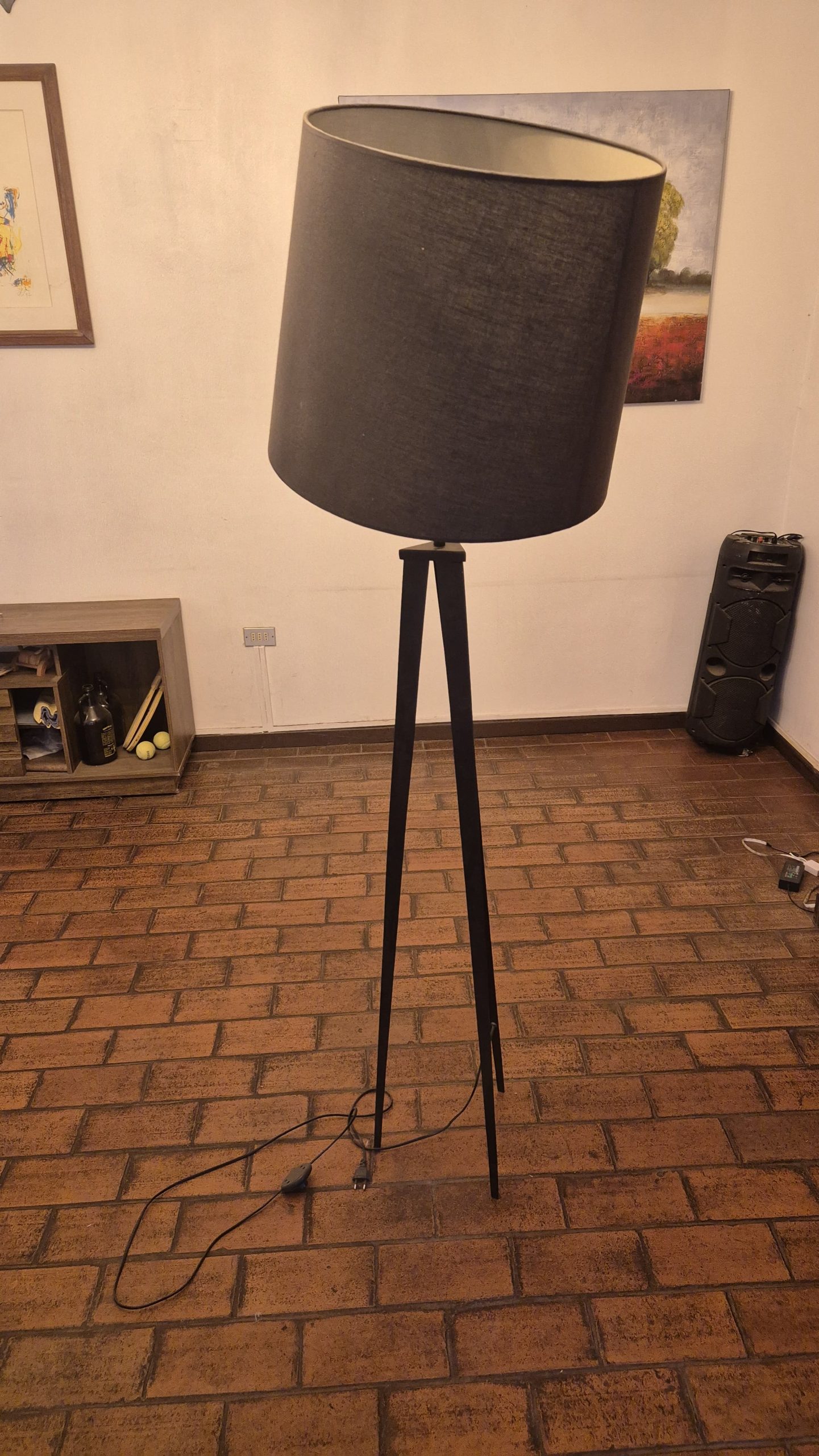 Lámpara de pie trípode - Imagen 3