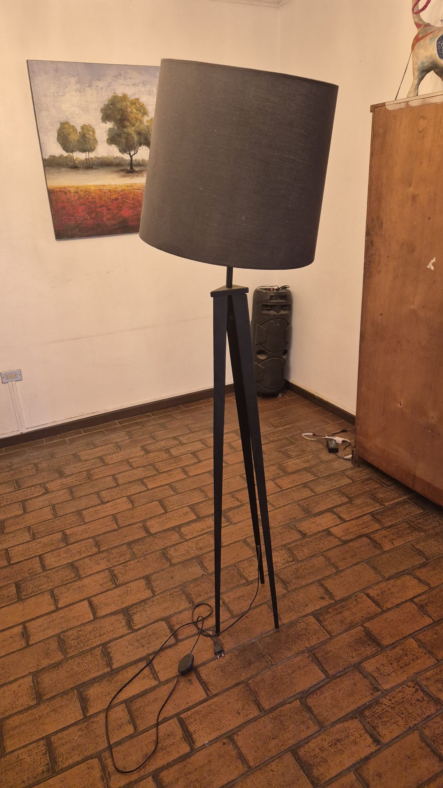 Lámpara de pie trípode - Imagen 4