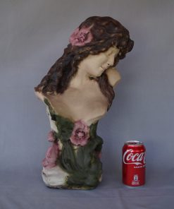 Busto mujer español de yeso