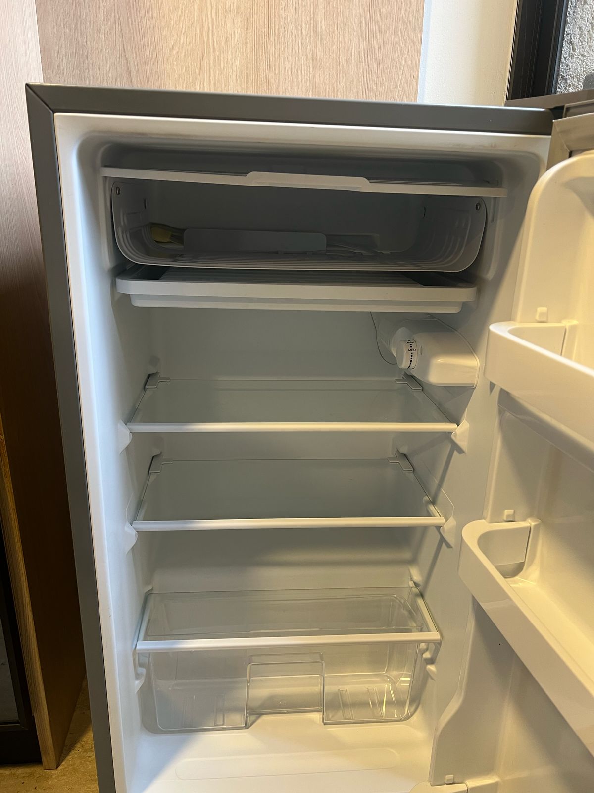 Frigobar Mabe 93 Lts - Imagen 7