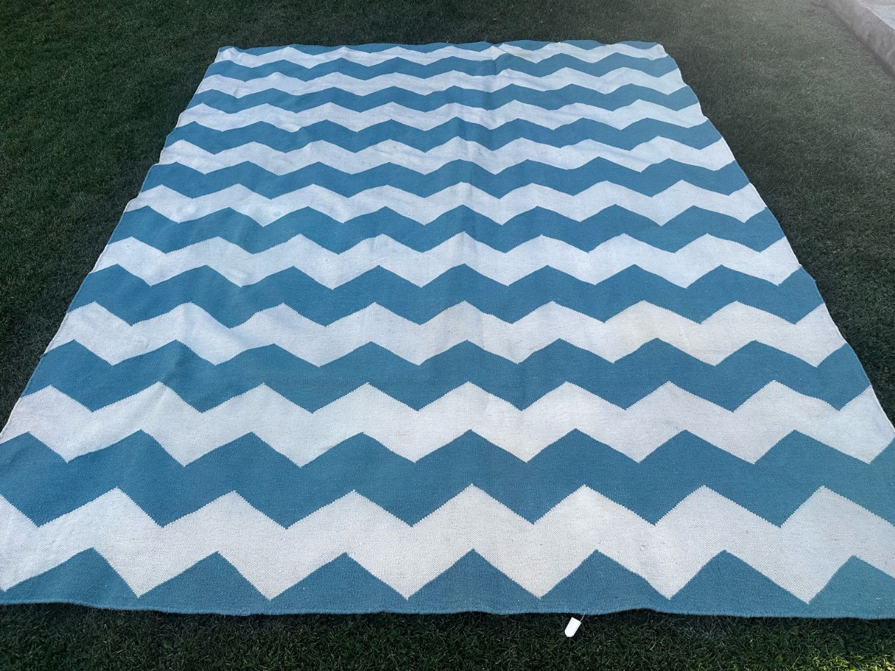 Alfombra zig zag tonos azules