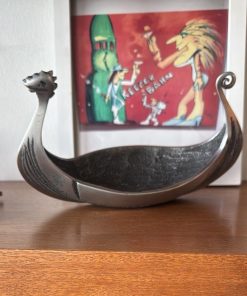 Escultura banco de estaño