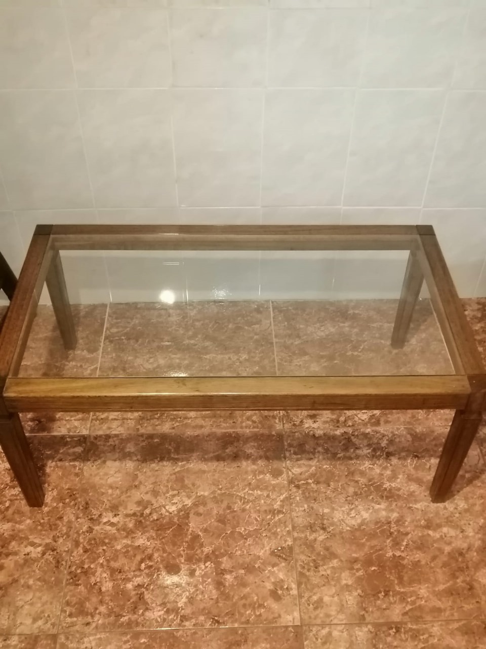 Mesa de centro madera y vidrio central