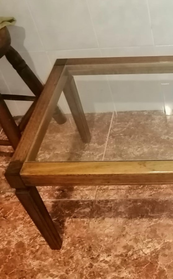 Mesa de centro madera y vidrio central - Imagen 2
