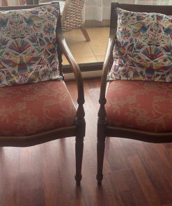 Par de sitiales semi curvos