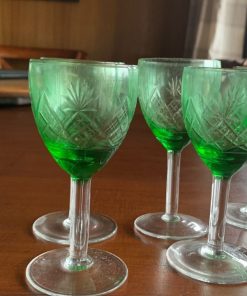 Juego de 8 copas talladas verdes