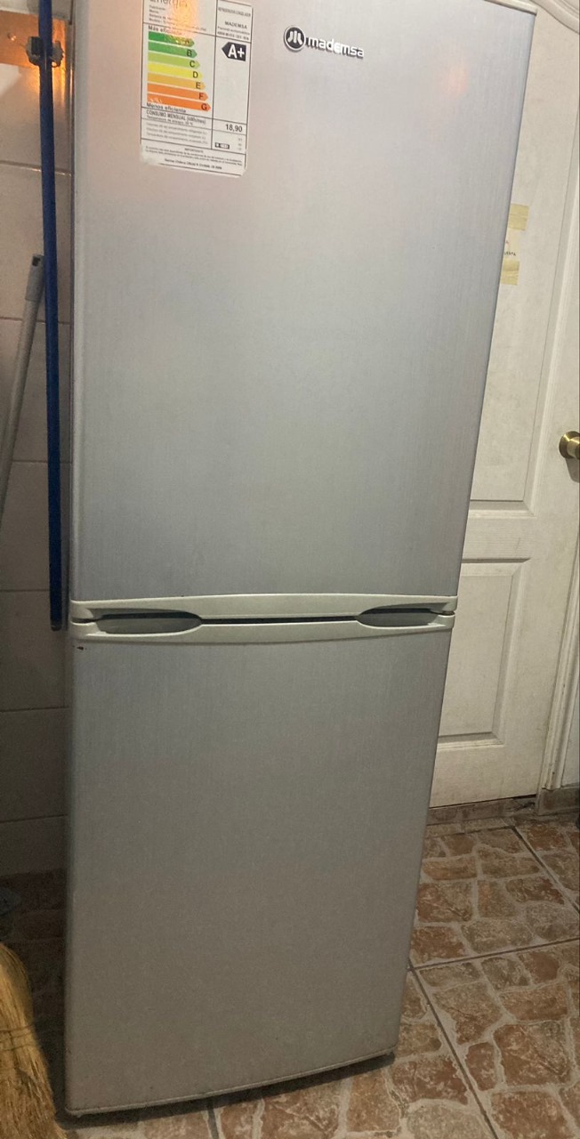 Refrigerador Mademsa Nordik 231 lts