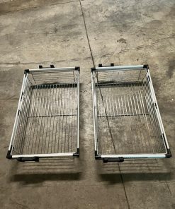 Cesta cromada para mueble