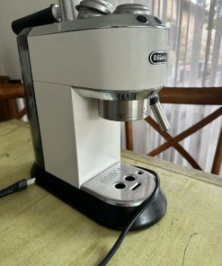 Cafetera DeLonghi Dedica Style blanco