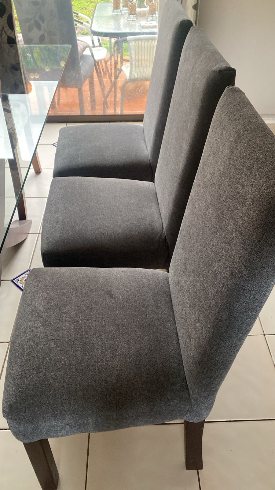 Juego comedor vidrio y 8 silla gris - Imagen 2