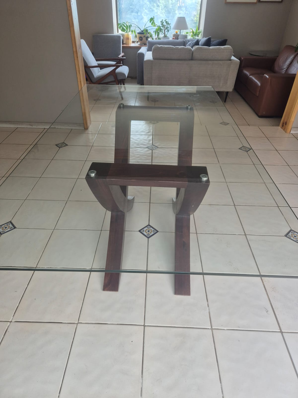 Juego comedor vidrio y 8 silla gris - Imagen 3