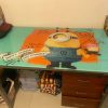 Escritorio vidrio templado Minions