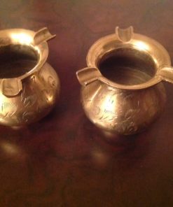 Par ceniceros bronce labrado