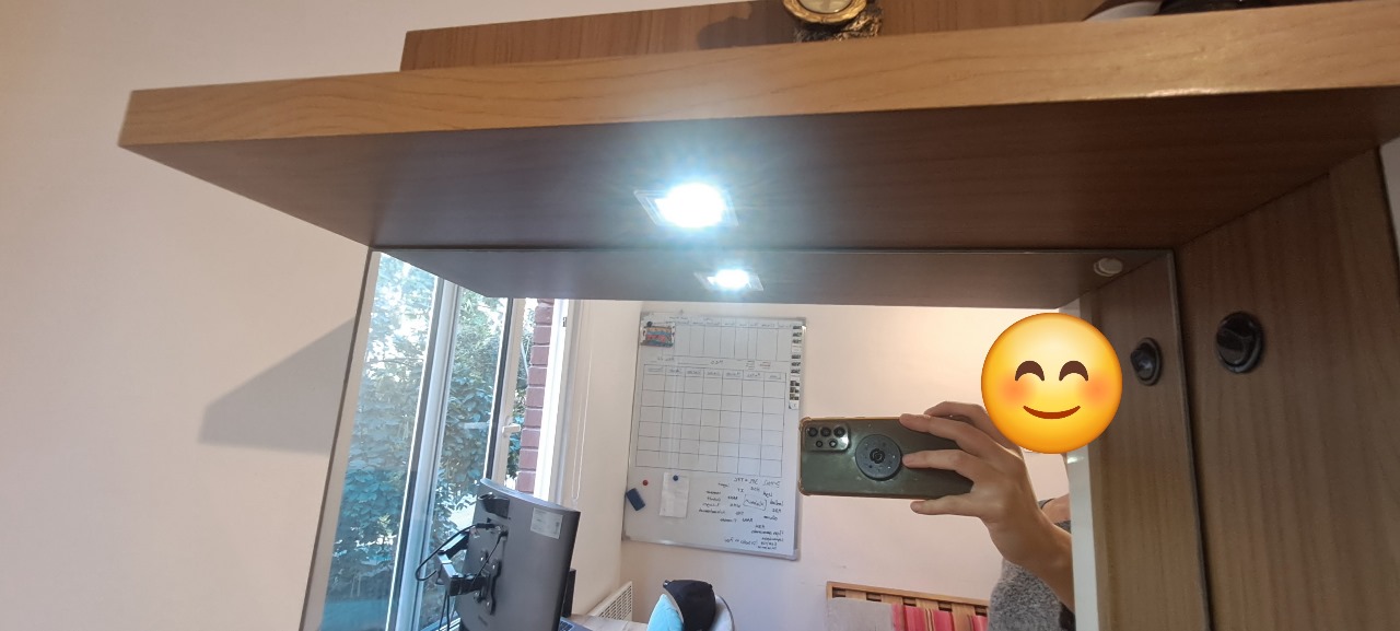 Mueble Rack TV con panel y repisa lateral - Imagen 3