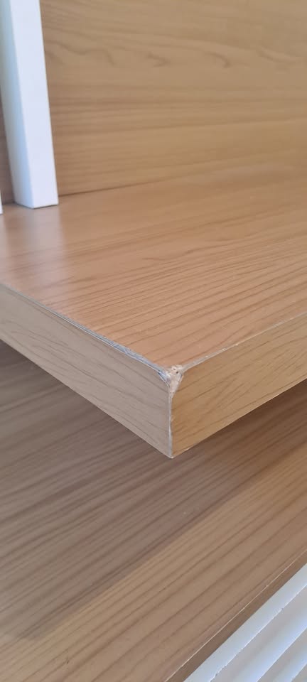 Mueble Rack TV con panel y repisa lateral - Imagen 10