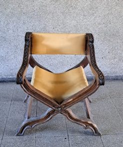 Par de kurules madera tallada