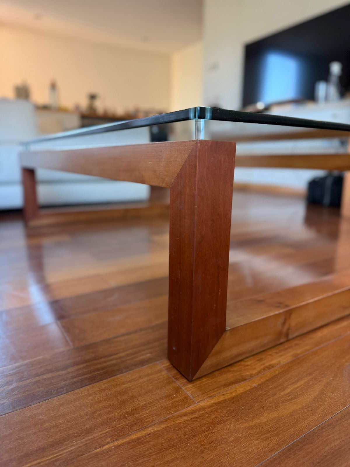 Mesa de centro vidrio suspendido y madera - Imagen 3