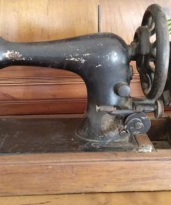 Máquina de coser decorativa