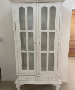 Vitrina de madera de teca renovada