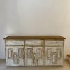 Buffet de madera renovado en blanco lino tiza decapado