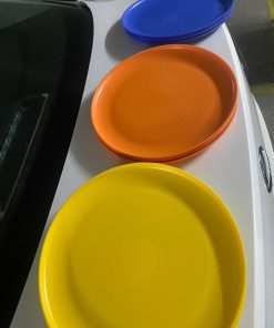 Juego 12 platos plásticos coloridos