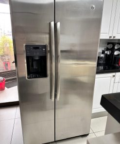 Refrigerador side by side General Electric No Frost 700 lts