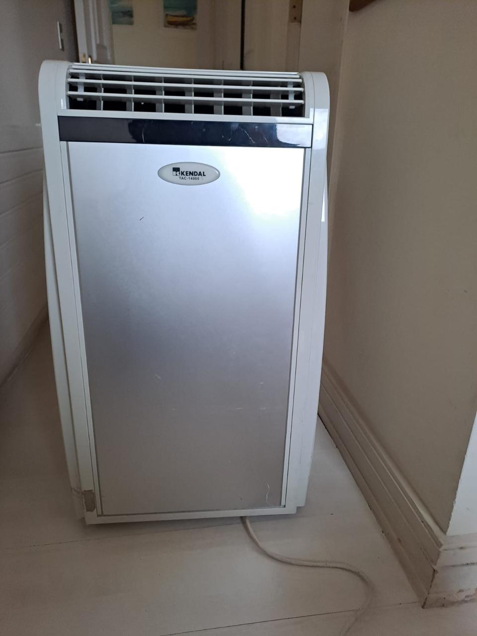 Aire acondicionado Portátil Kendall 14.000 BTU